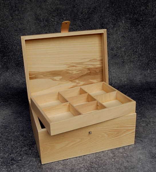 Boîte à couture en bois